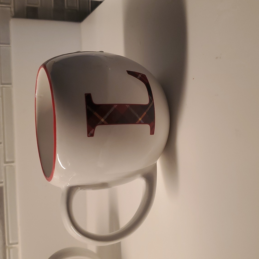 Plaid Initial 'L' White Mug
